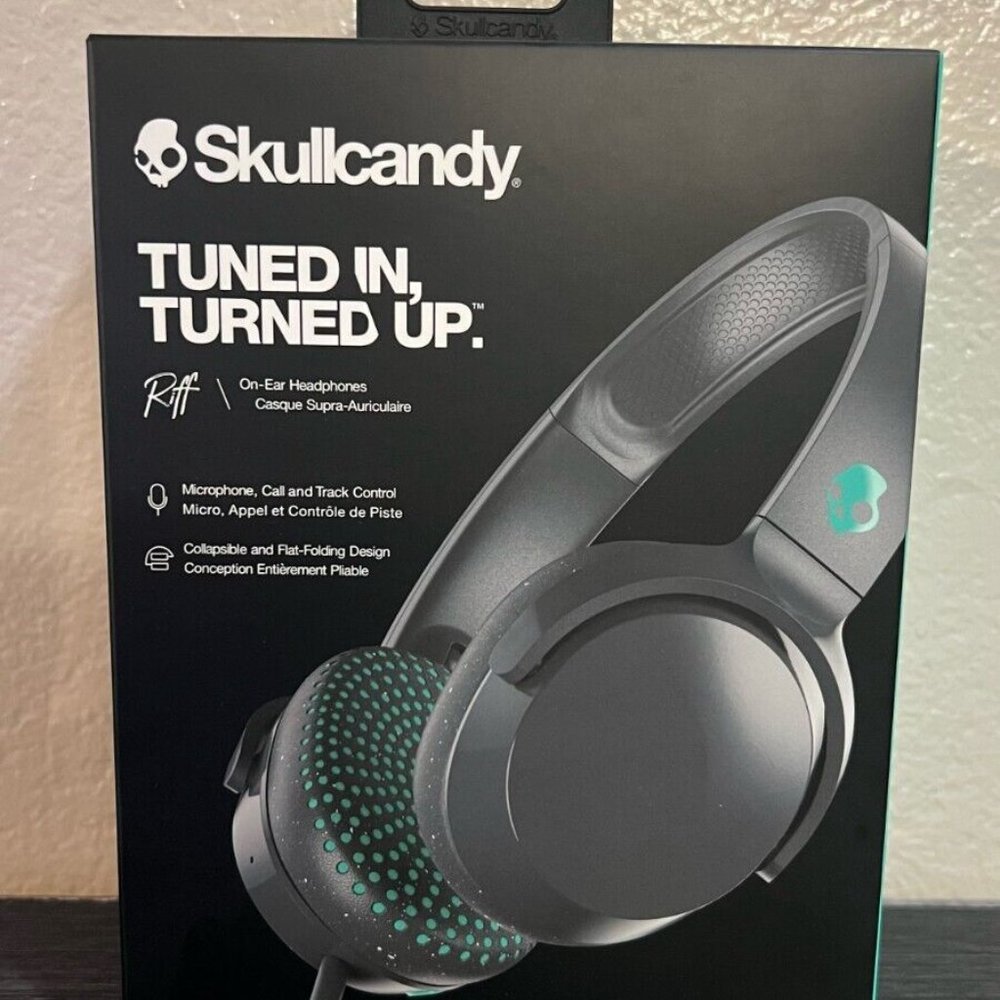 Skullcandy Riff On-Ear Wired Headphone with Mic in - Gray & Teal